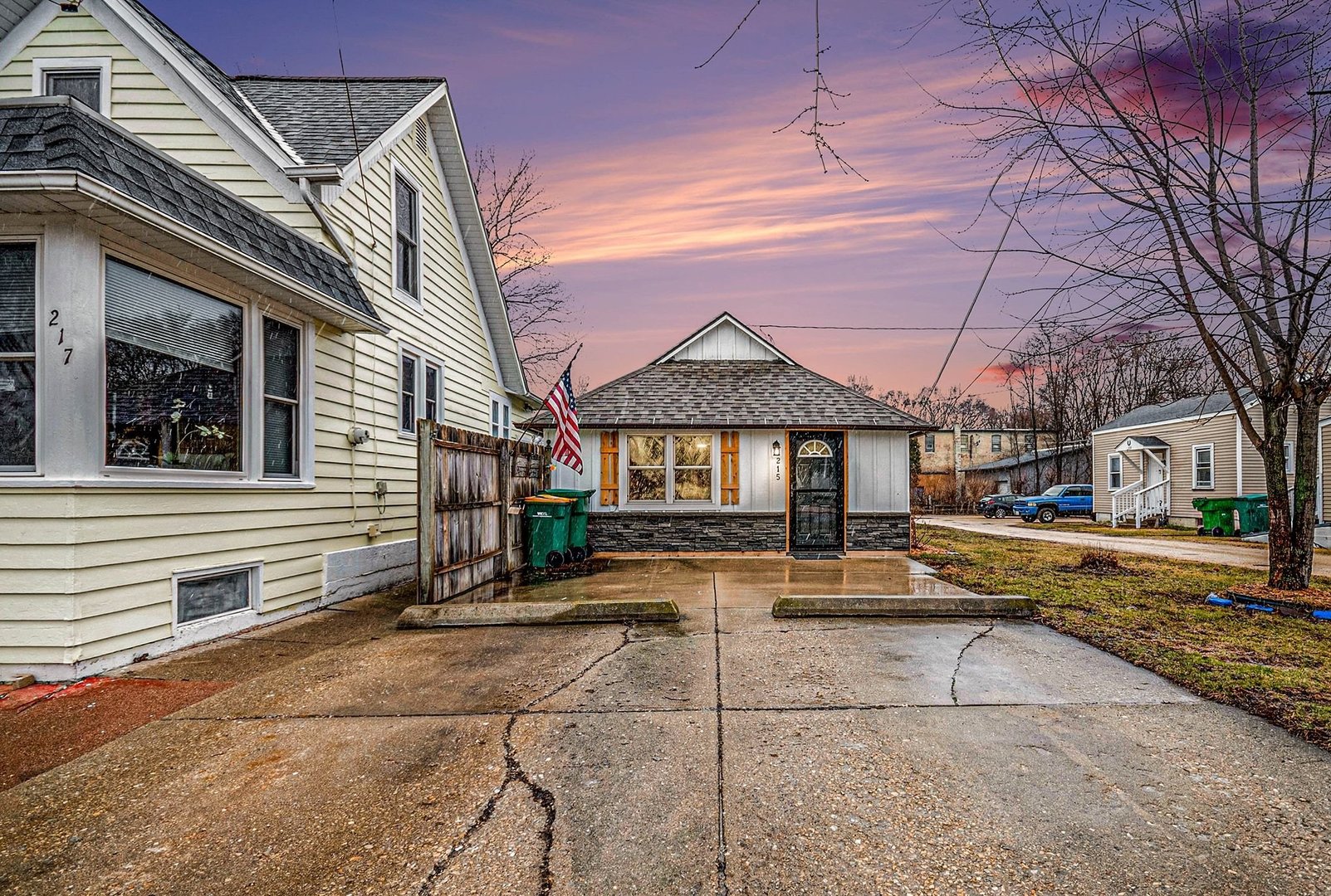 125 W Main Street, Kirkland, IL 60146