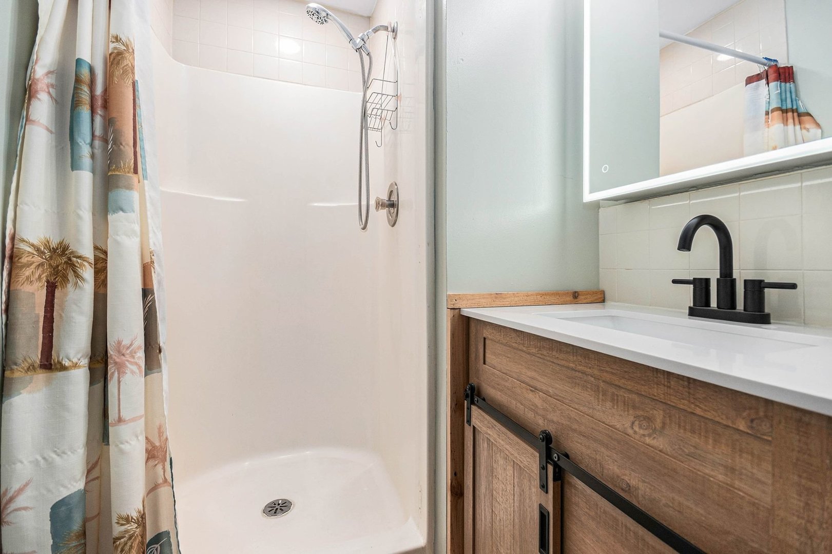 215 W Main Street, Kirkland, IL 60146