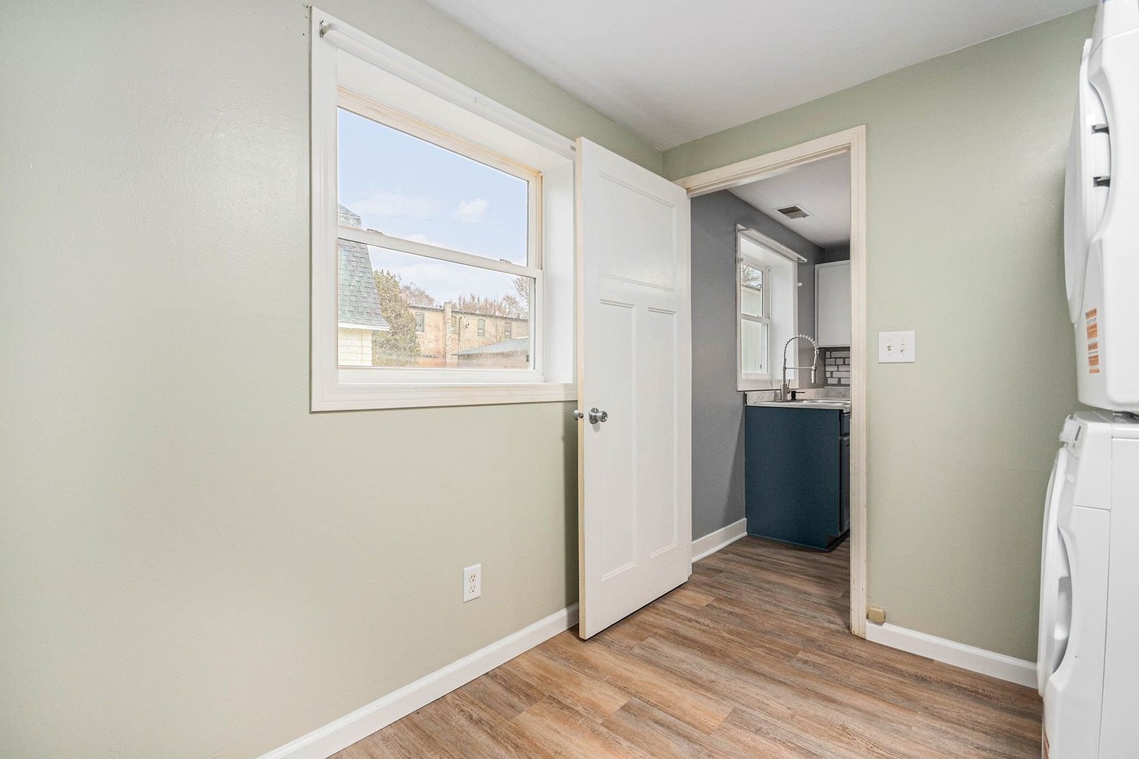 215 W Main Street, Kirkland, IL 60146