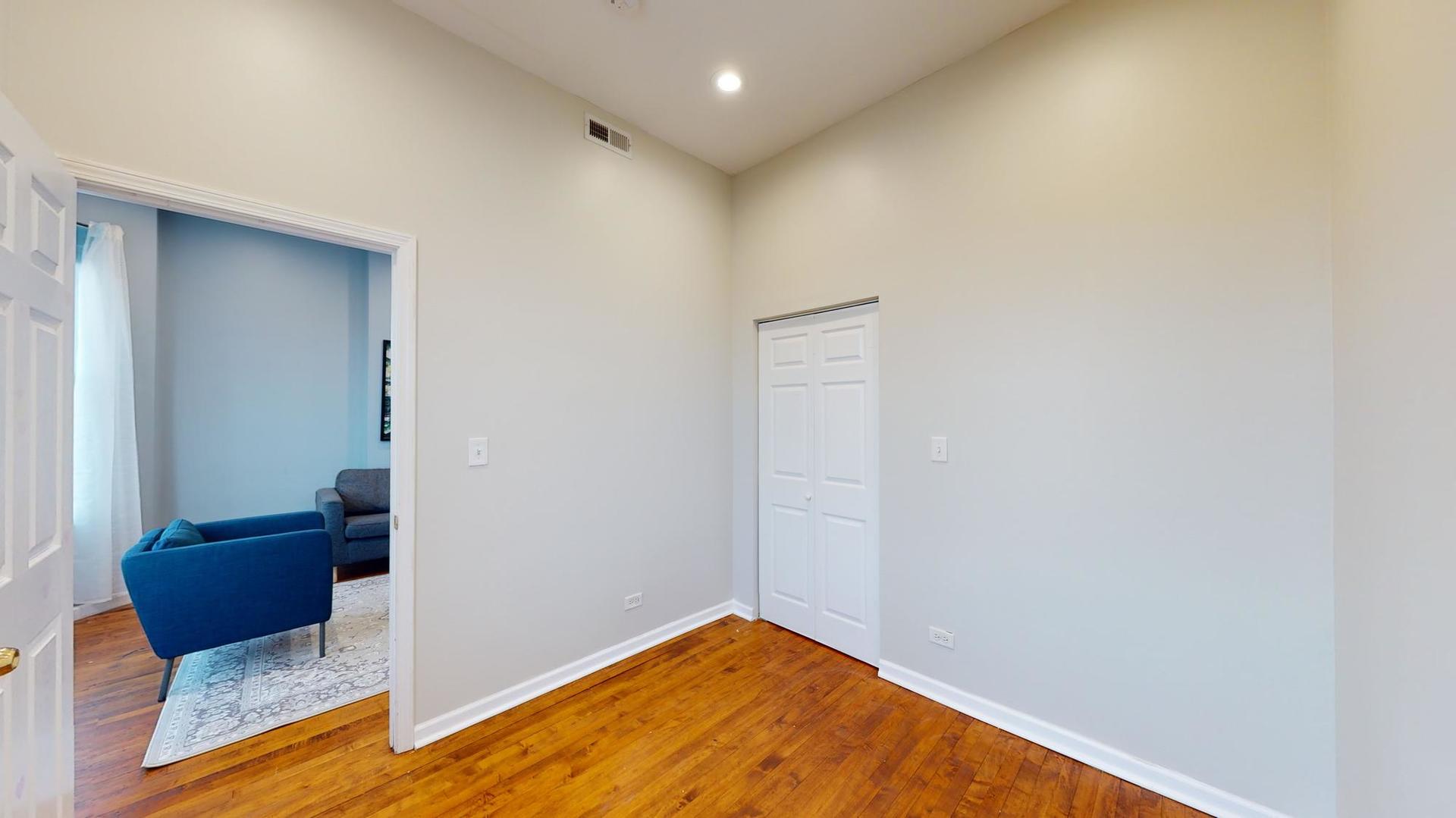 1945 W Cermak Road #3, Chicago, IL 60608