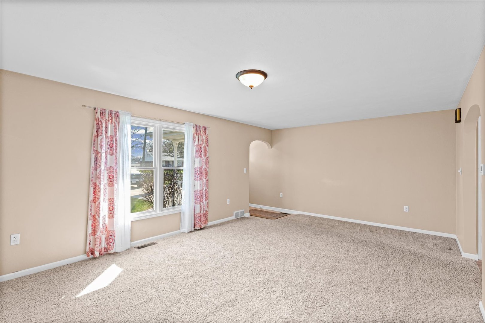 1019 N Sangamon Avenue, Gibson City, IL 60936