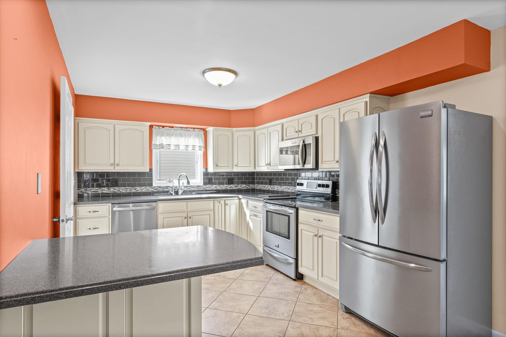 1019 N Sangamon Avenue, Gibson City, IL 60936