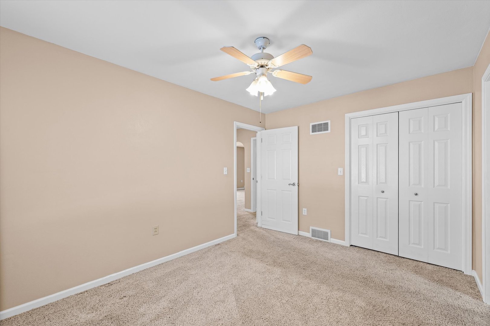 1019 N Sangamon Avenue, Gibson City, IL 60936