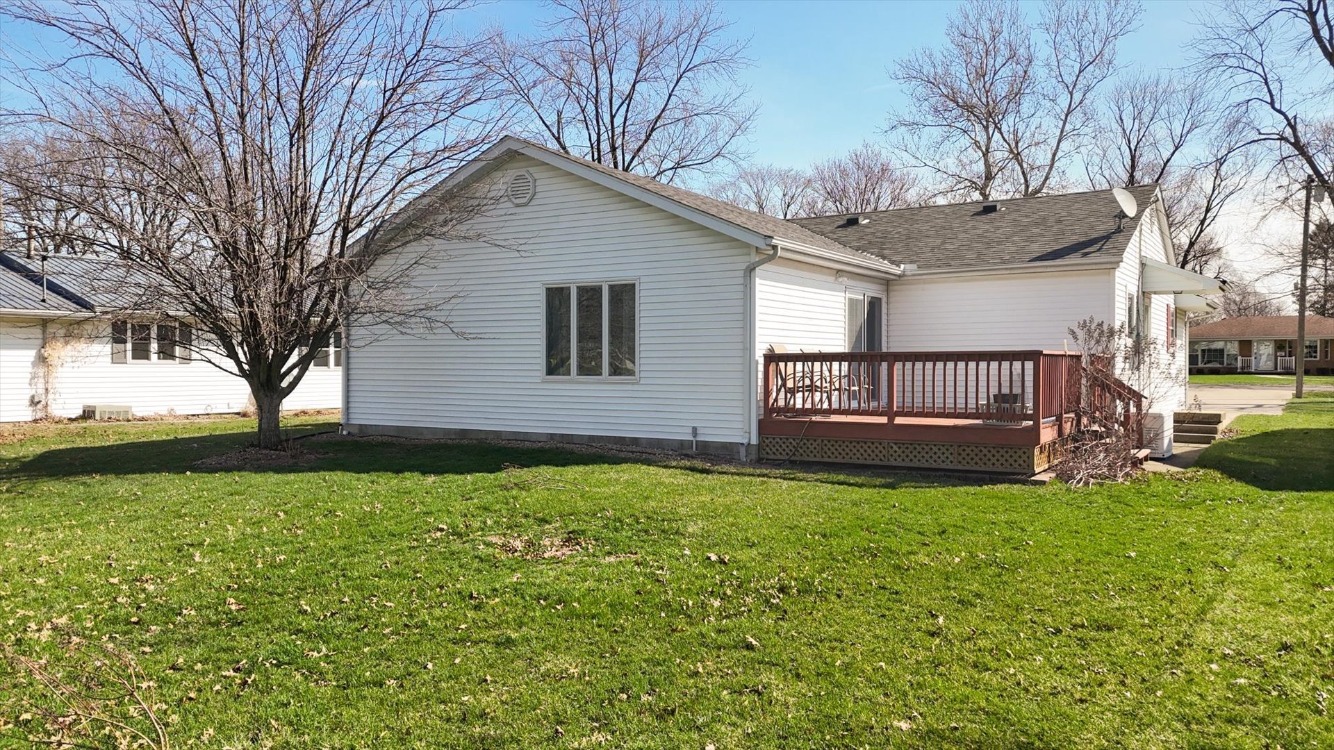 1019 N Sangamon Avenue, Gibson City, IL 60936