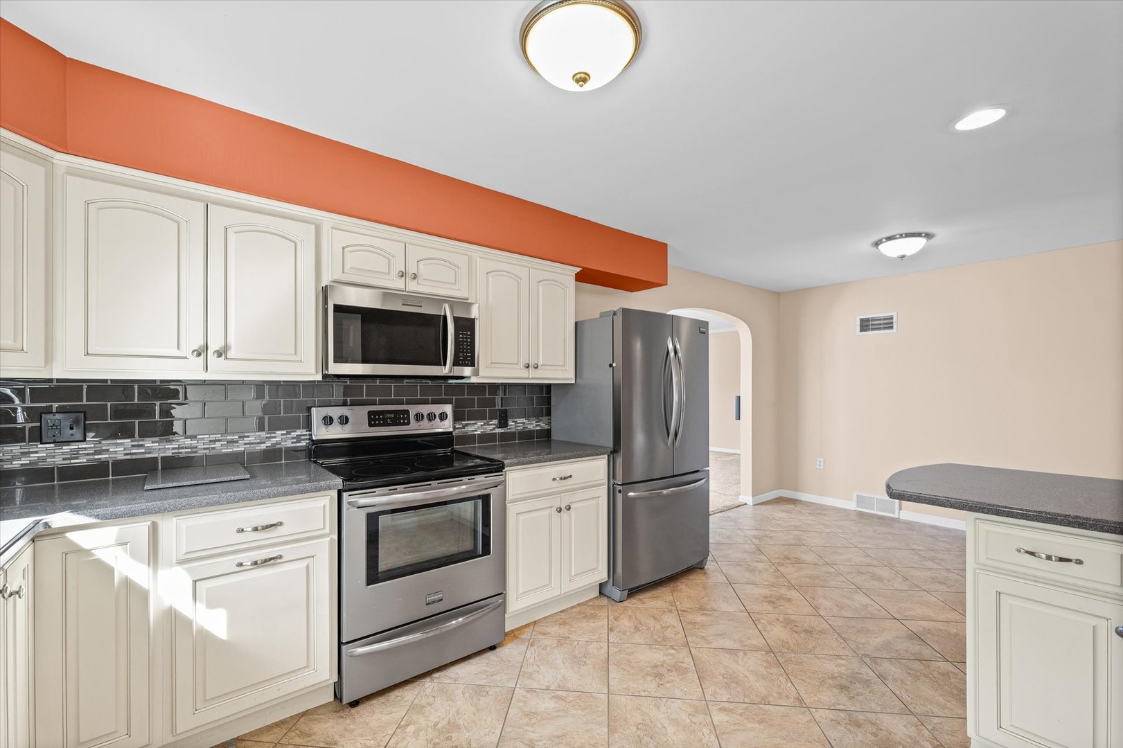 1019 N Sangamon Avenue, Gibson City, IL 60936