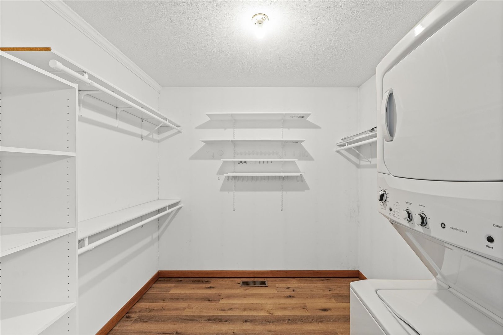 1019 N Sangamon Avenue, Gibson City, IL 60936