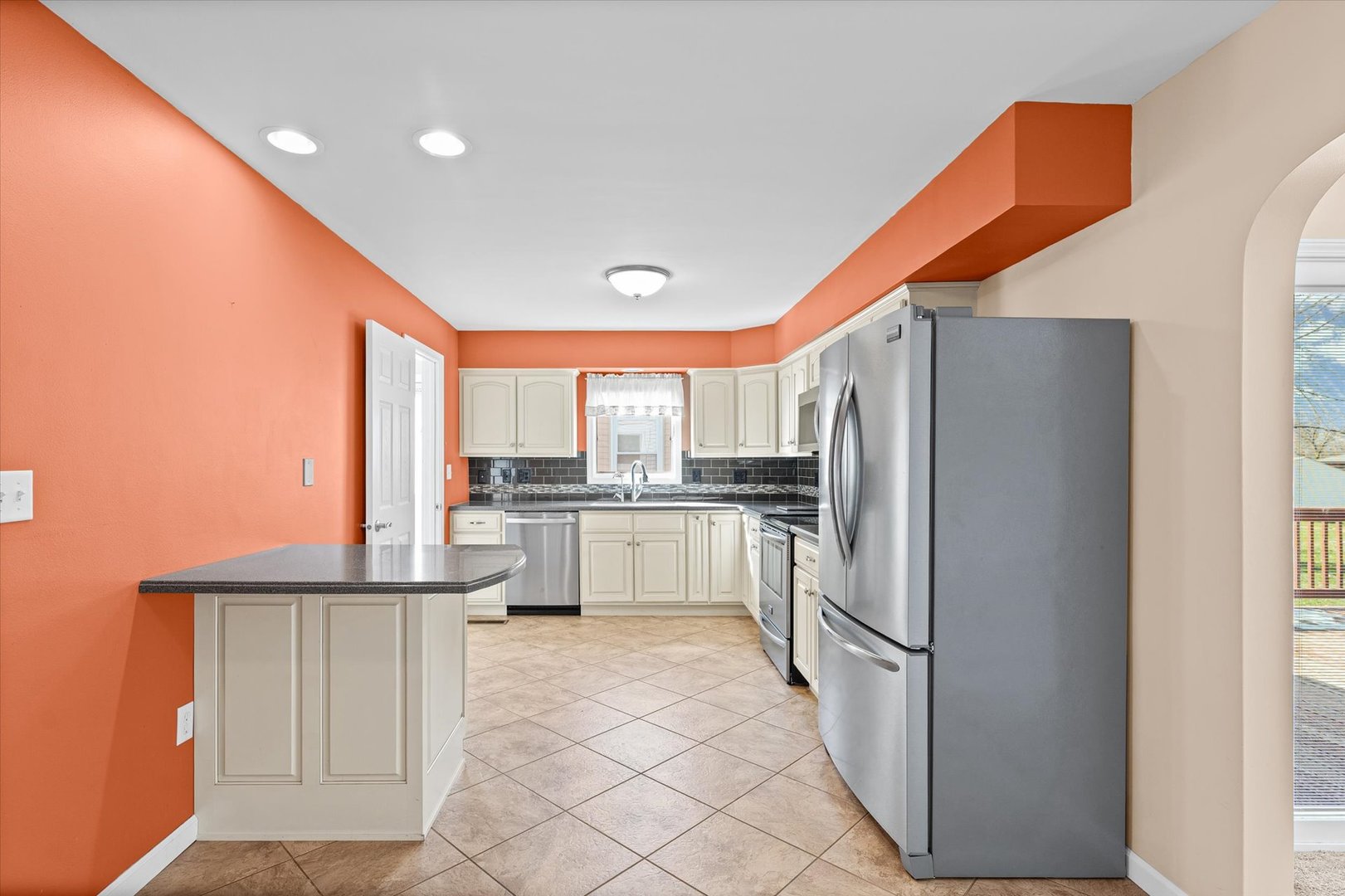 1019 N Sangamon Avenue, Gibson City, IL 60936