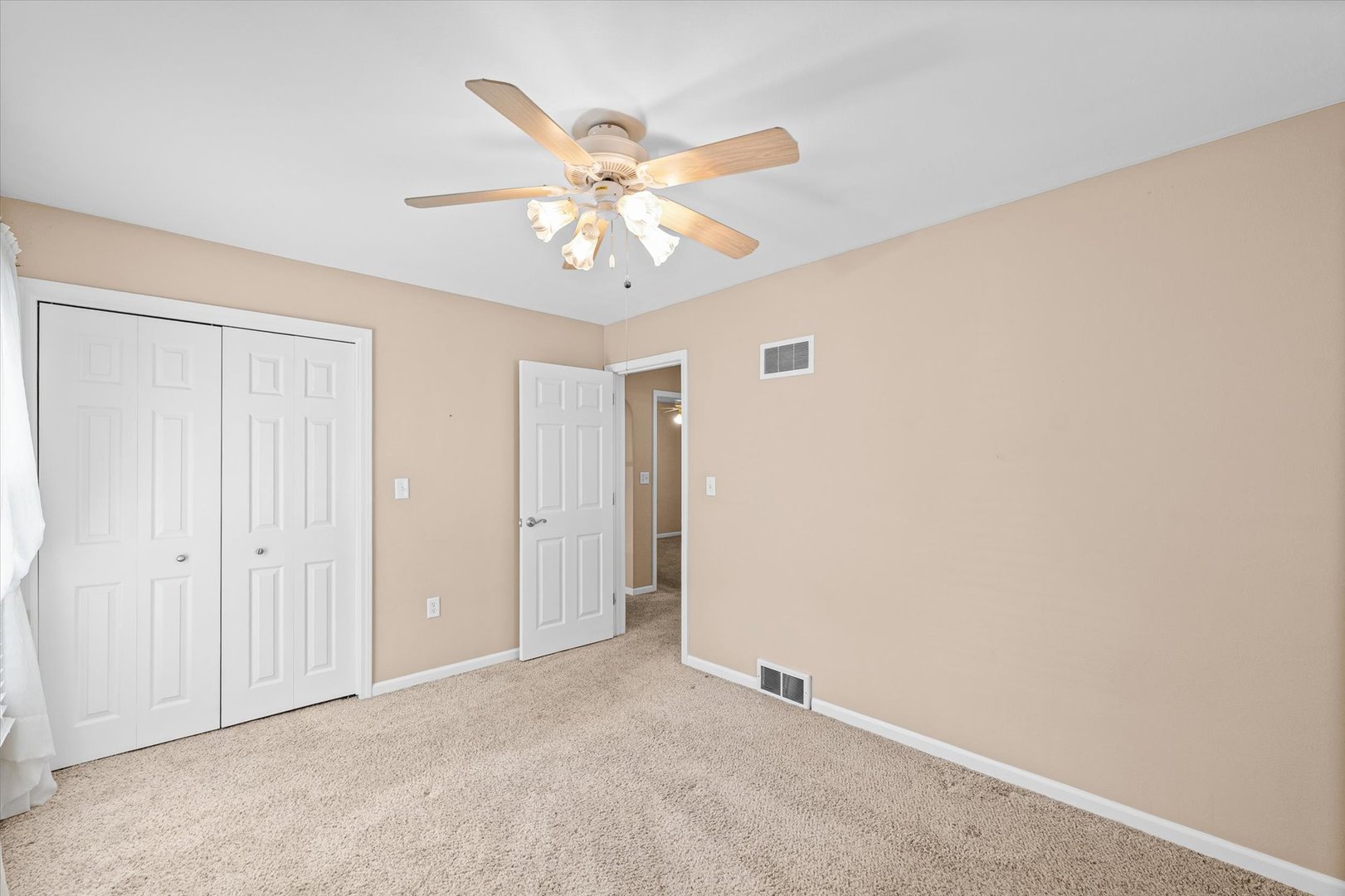 1019 N Sangamon Avenue, Gibson City, IL 60936