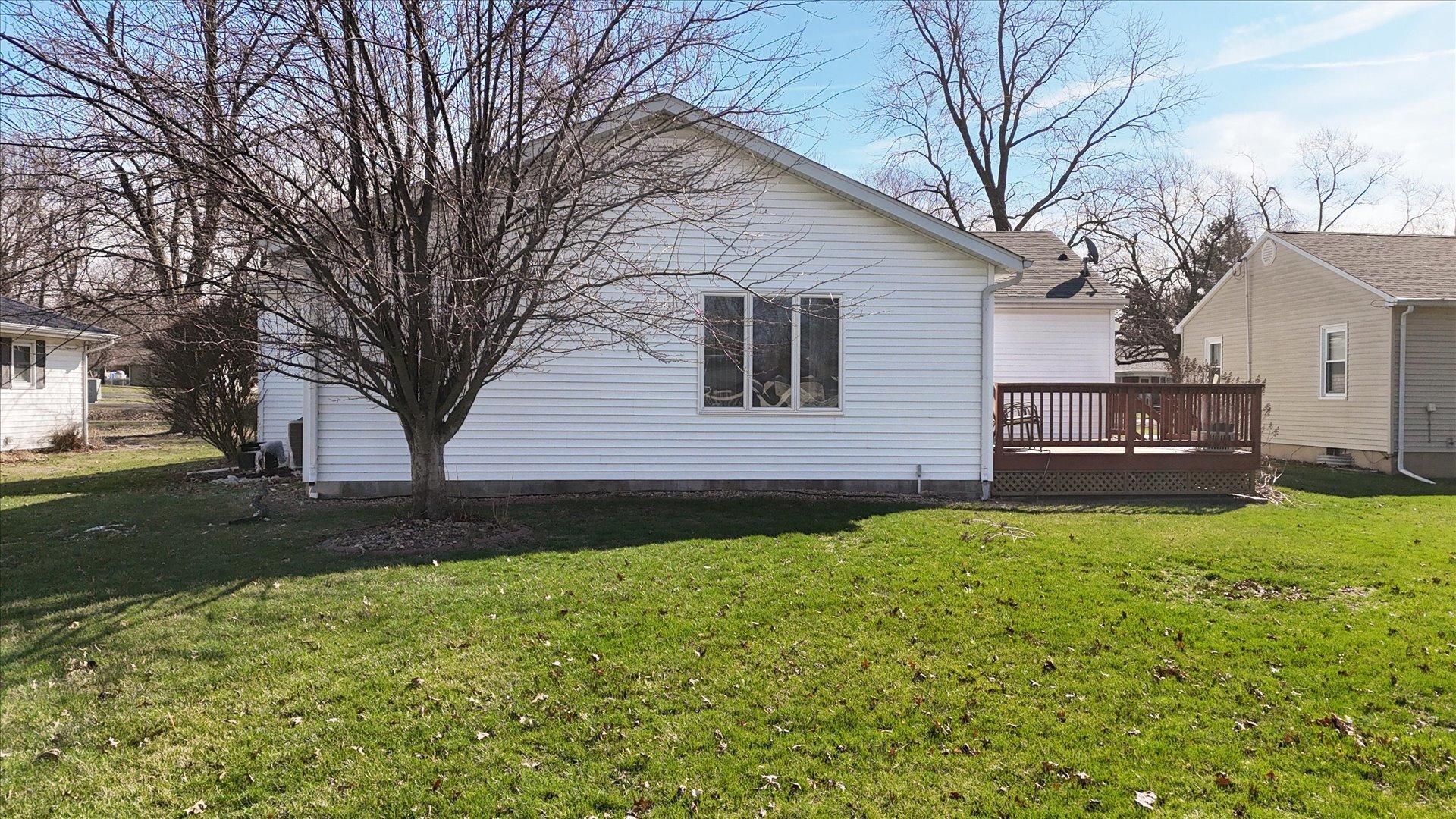 1019 N Sangamon Avenue, Gibson City, IL 60936