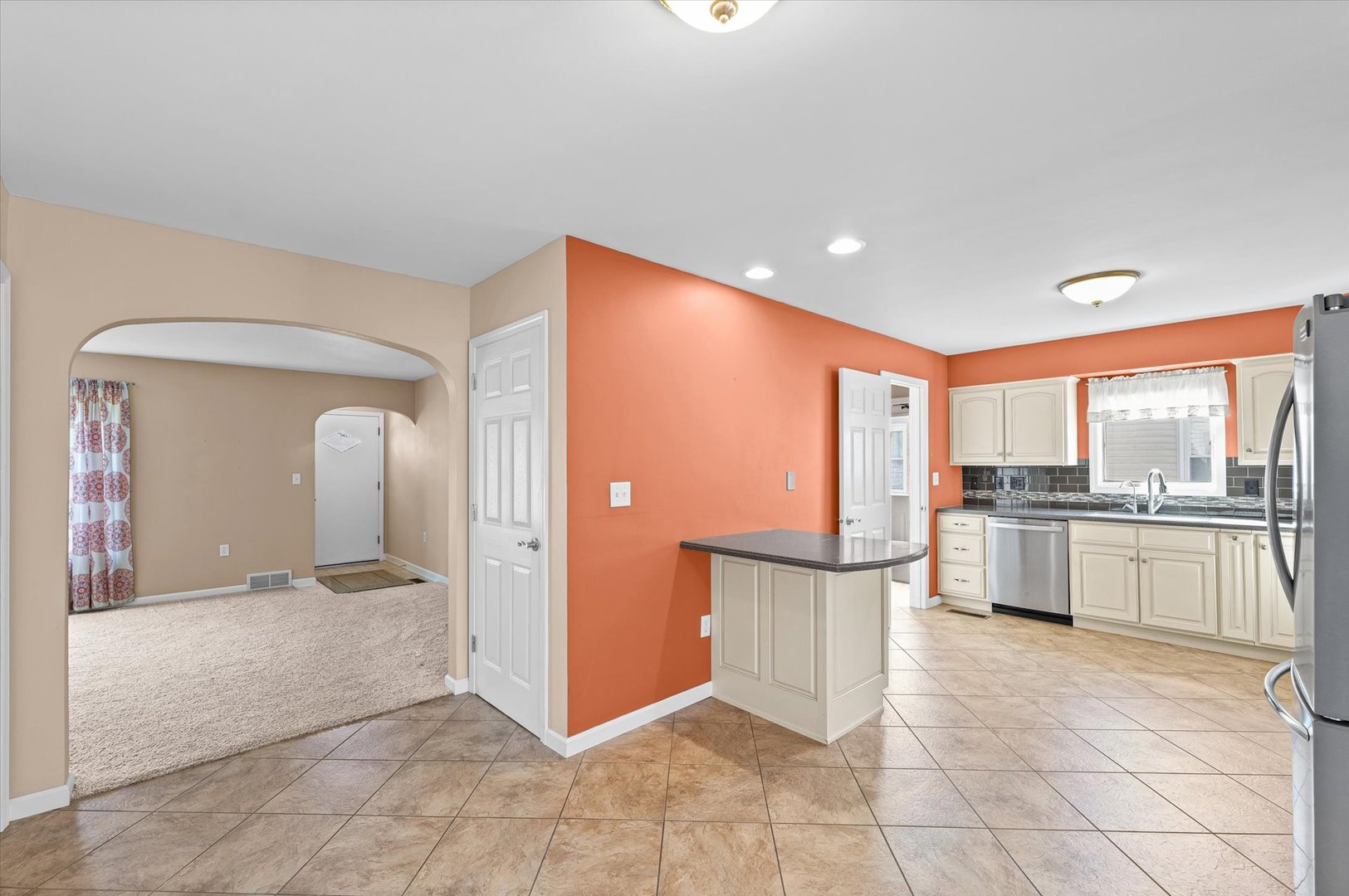 1019 N Sangamon Avenue, Gibson City, IL 60936