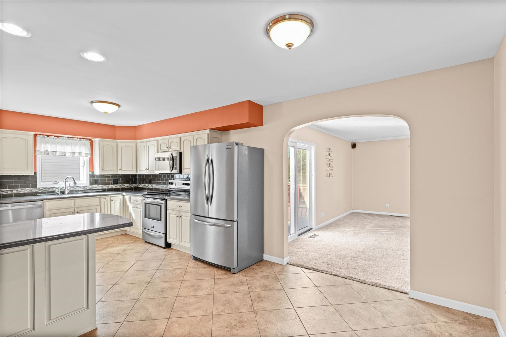 1019 N Sangamon Avenue, Gibson City, IL 60936