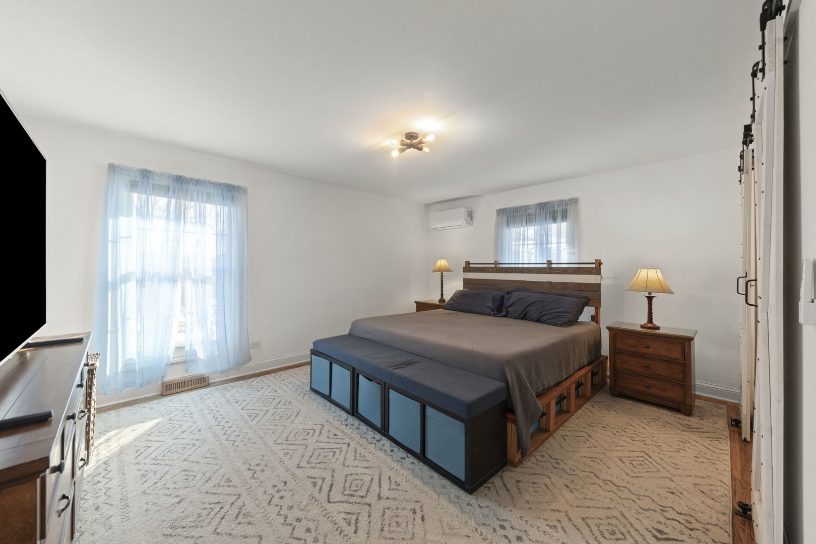 26W055 Cree Lane, Wheaton, IL 60189