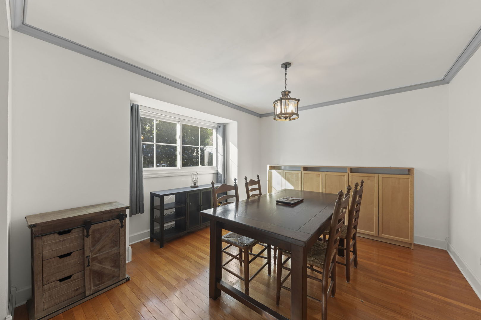 26W055 Cree Lane, Wheaton, IL 60189