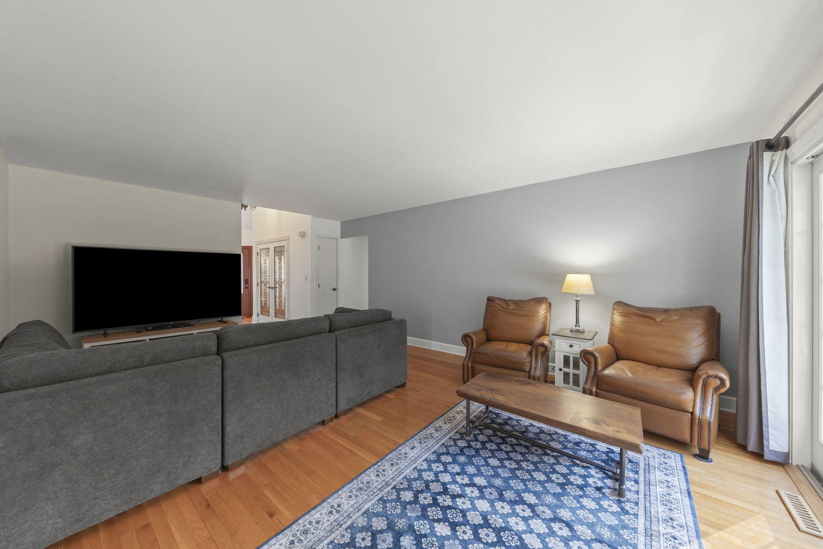 26W055 Cree Lane, Wheaton, IL 60189