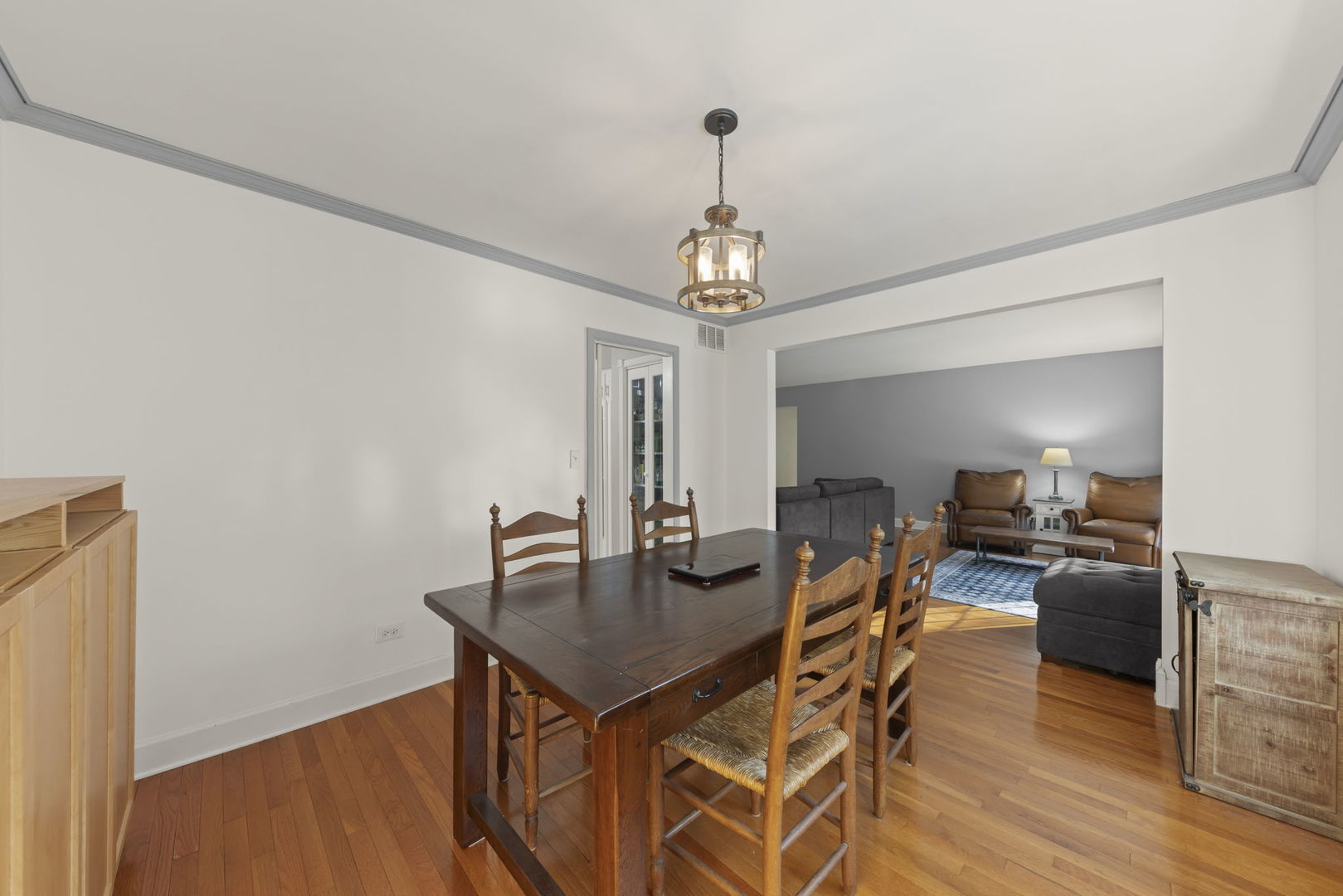 26W055 Cree Lane, Wheaton, IL 60189