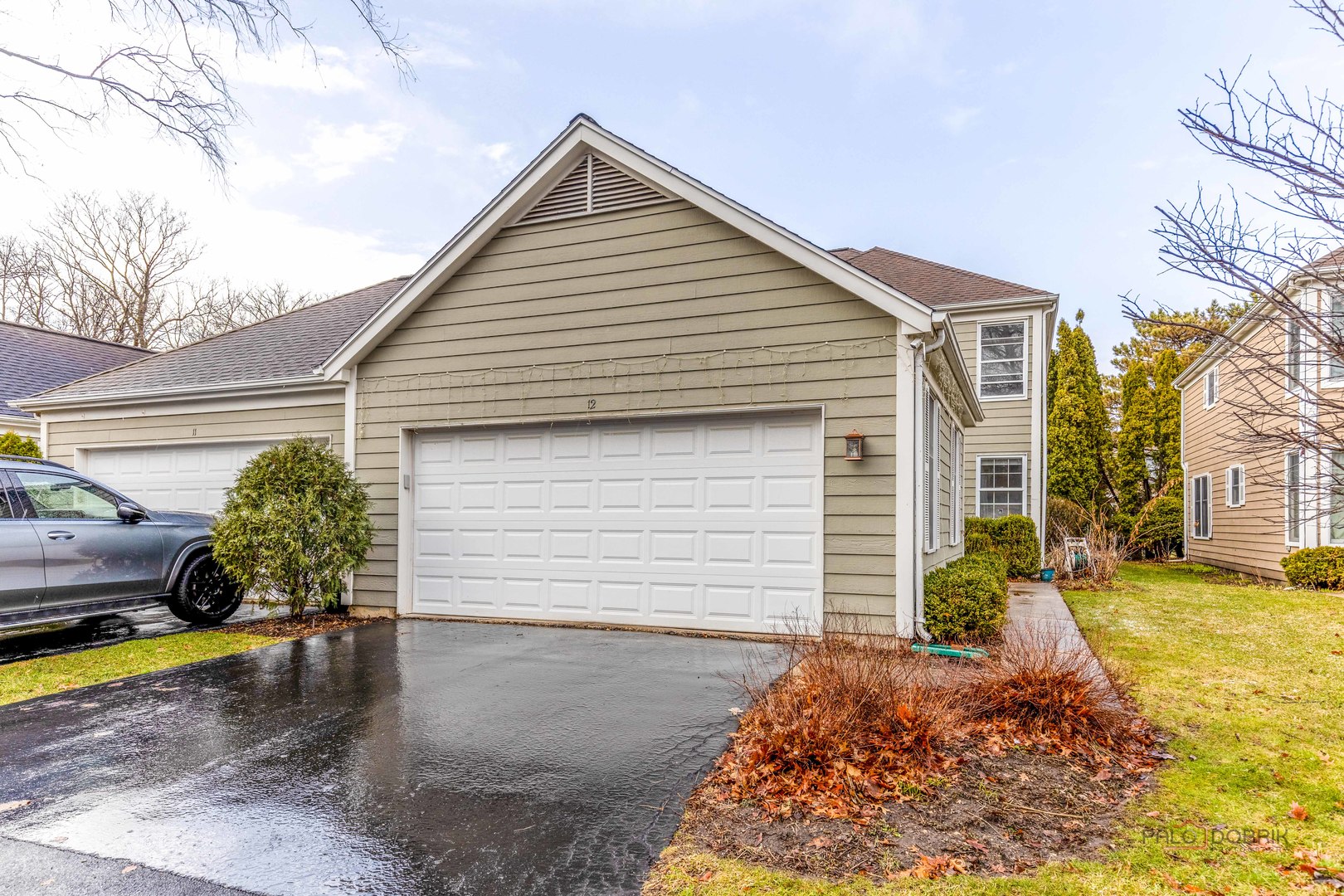 12 Sommerset Lane, Lincolnshire, IL 60069