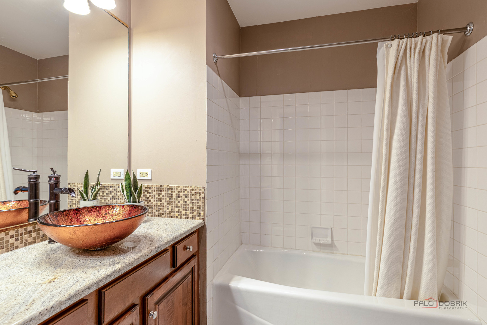 12 Sommerset Lane, Lincolnshire, IL 60069