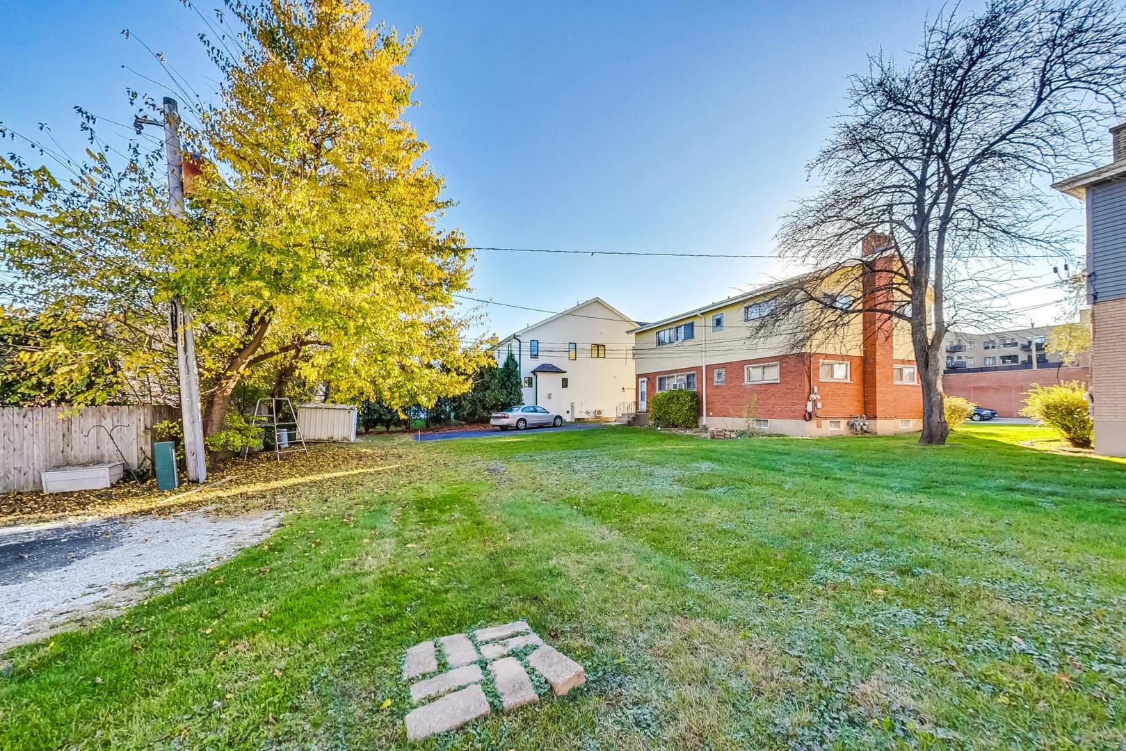 611 Burlington Avenue, Western Springs, IL 60558