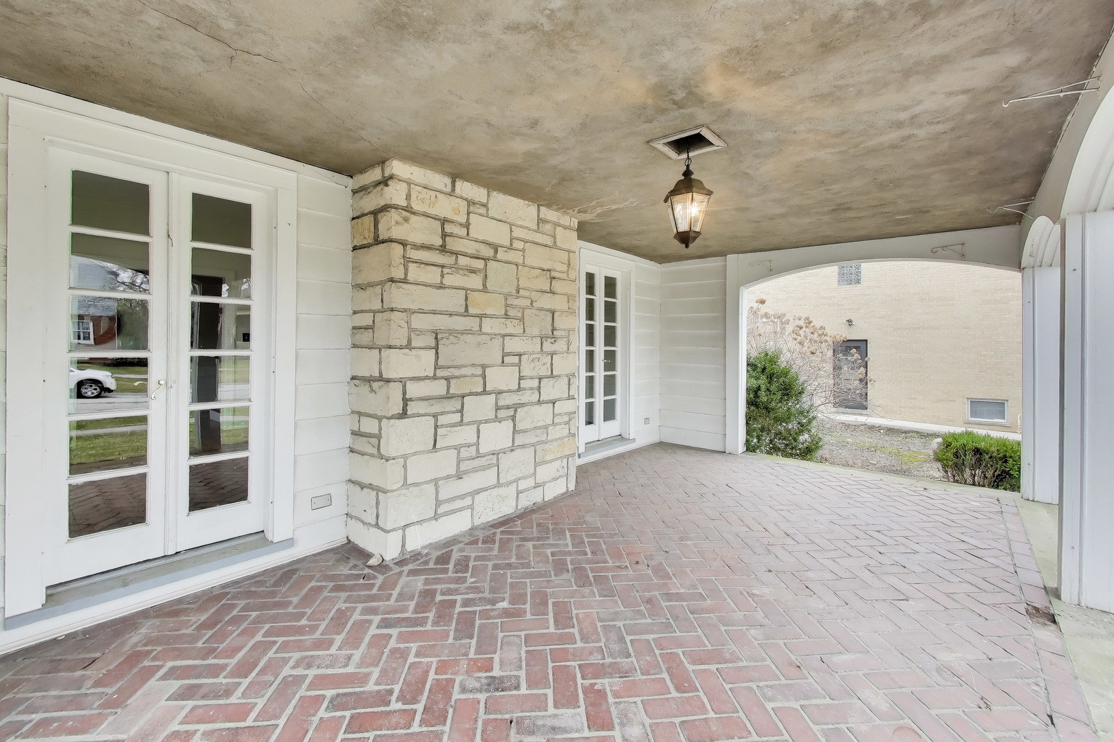 100 Arthur Street, Park Ridge, IL 60068