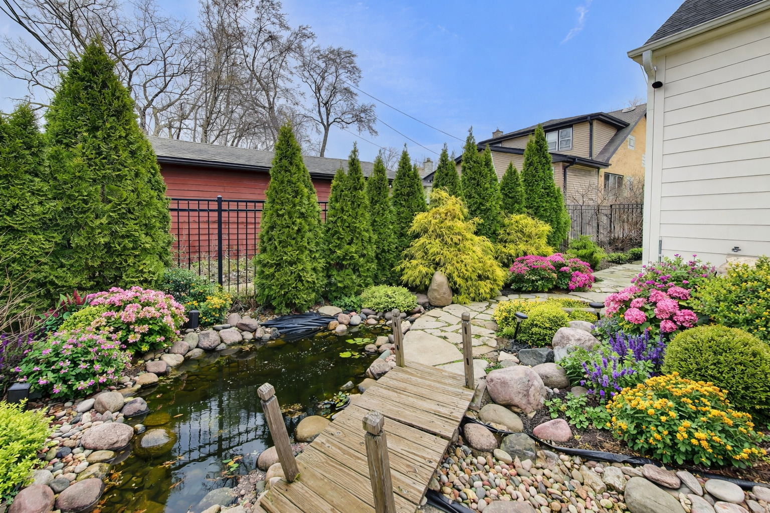 100 Arthur Street, Park Ridge, IL 60068