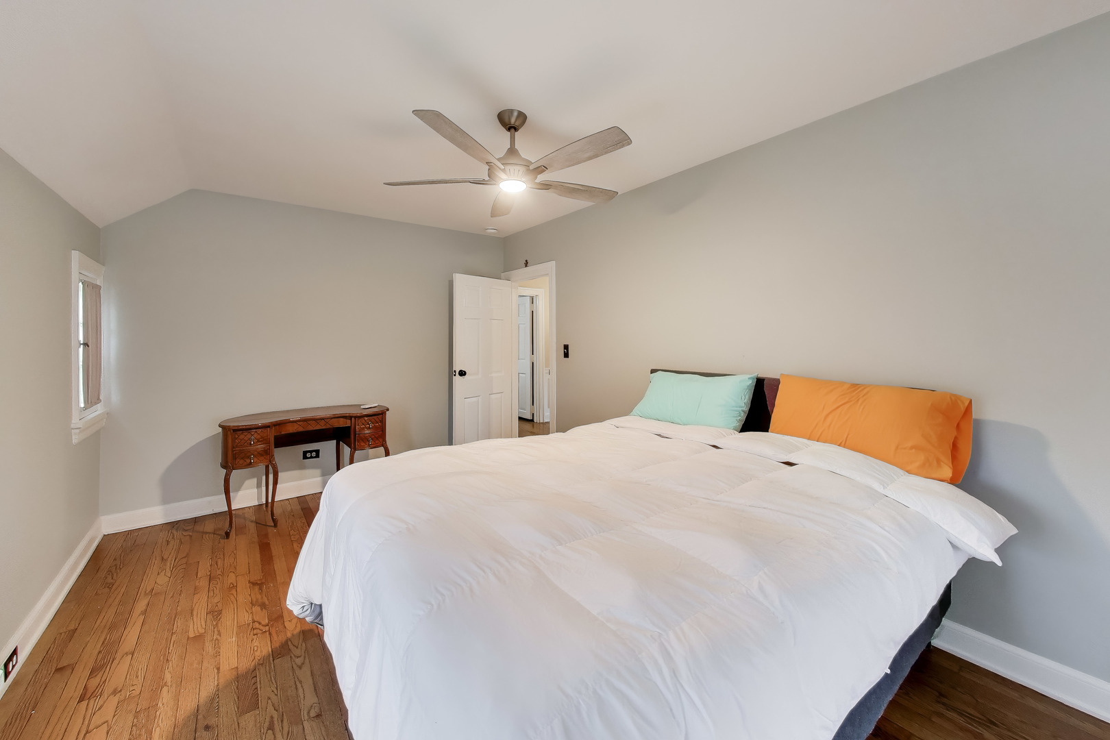 100 Arthur Street, Park Ridge, IL 60068