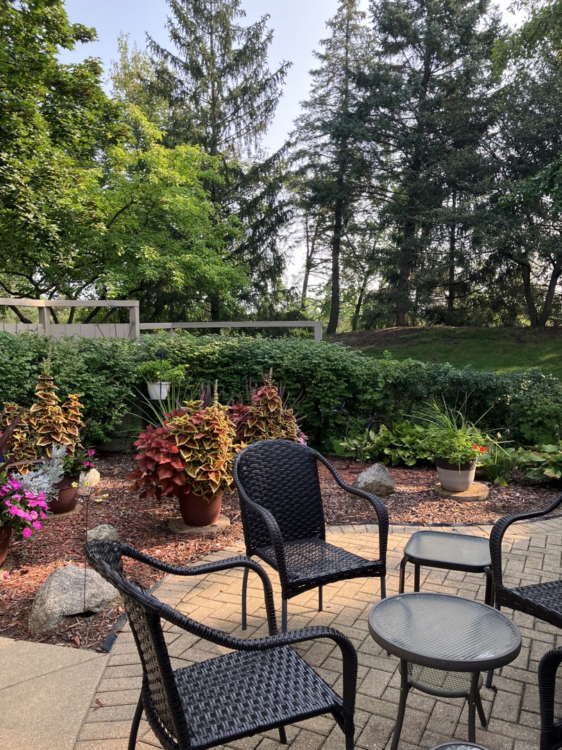 59 Cedar Ridge, Lake Barrington, IL 60010