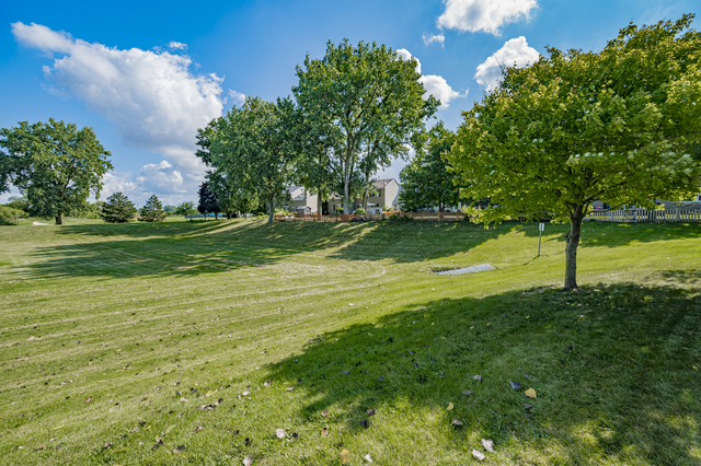 3080 Compton Road, Aurora, IL 60504