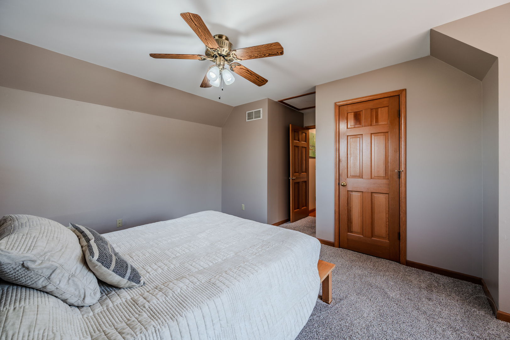 3080 Compton Road, Aurora, IL 60504