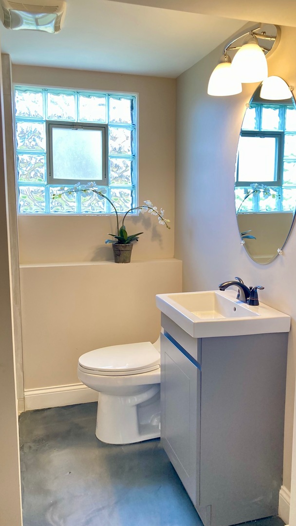 20W309 S Frontage Road, Lemont, IL 60439