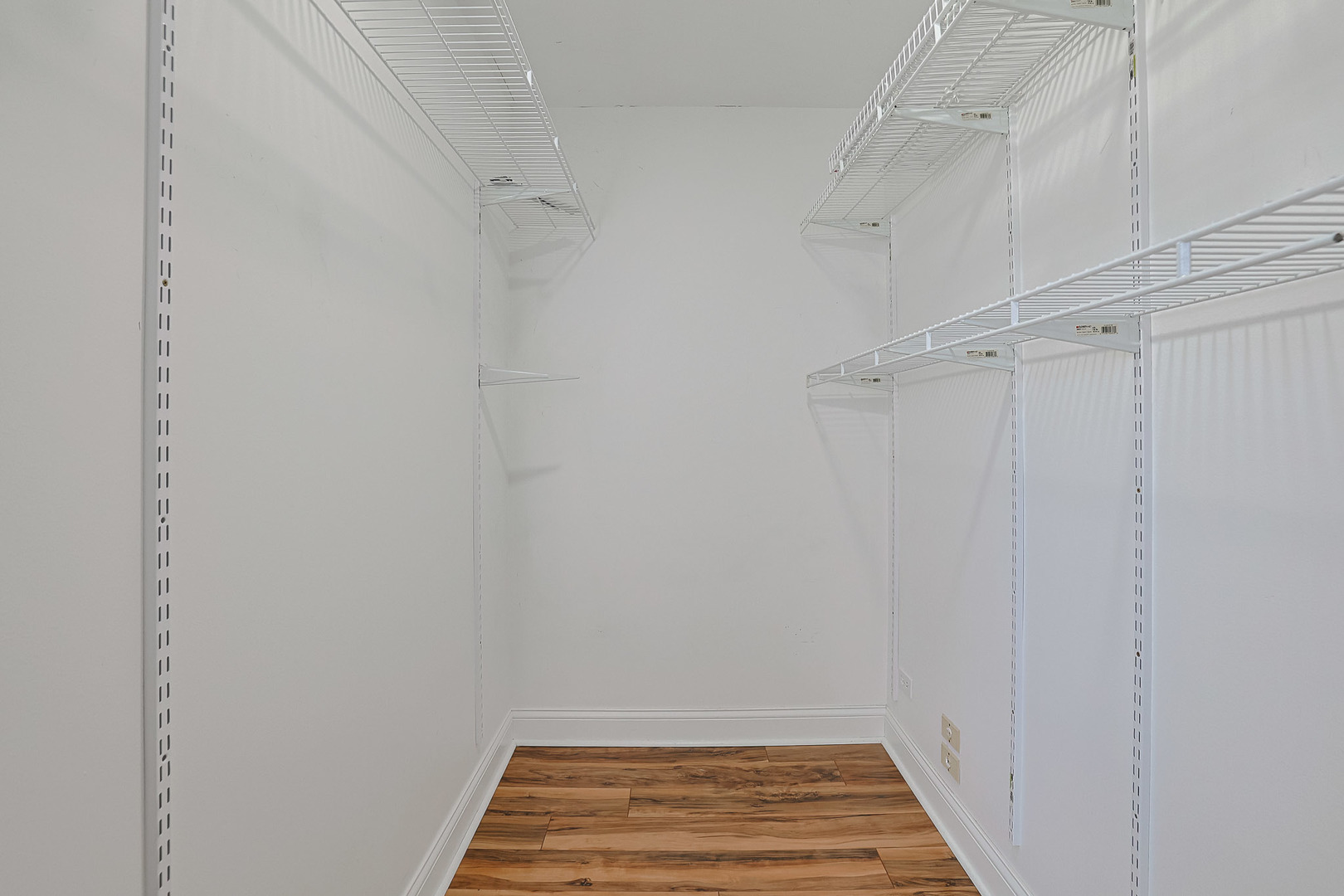 1432 Steeplechase Road, Bartlett, IL 60103