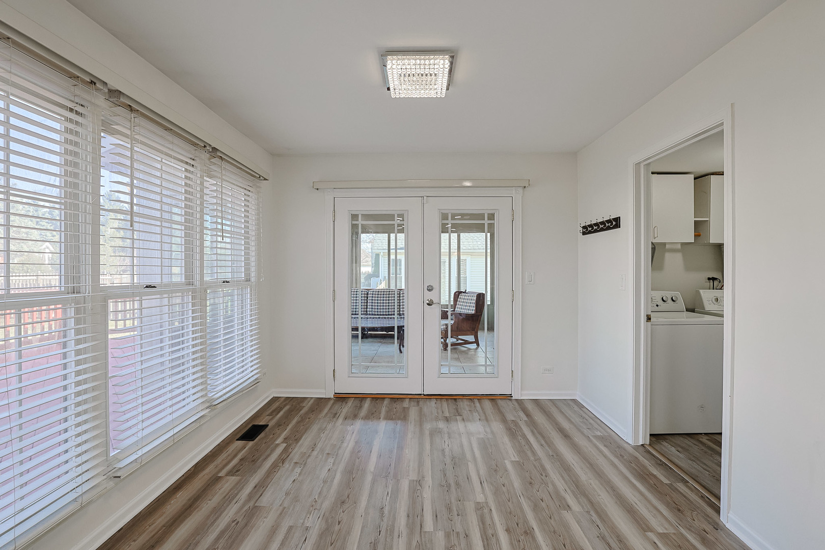 1432 Steeplechase Road, Bartlett, IL 60103