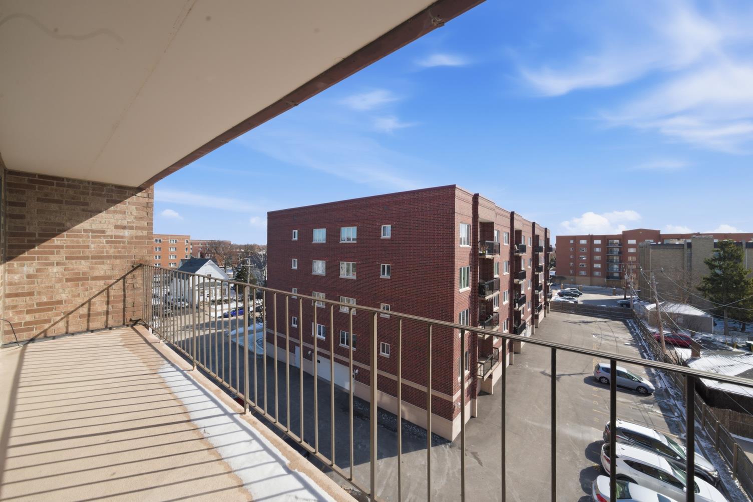 555 GRACELAND Avenue #503, Des Plaines, IL 60016