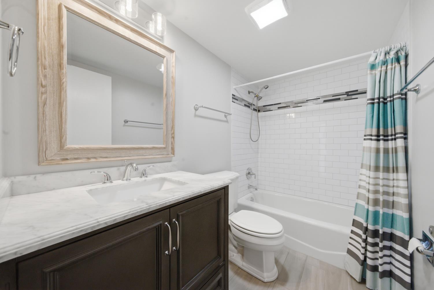 555 GRACELAND Avenue #503, Des Plaines, IL 60016