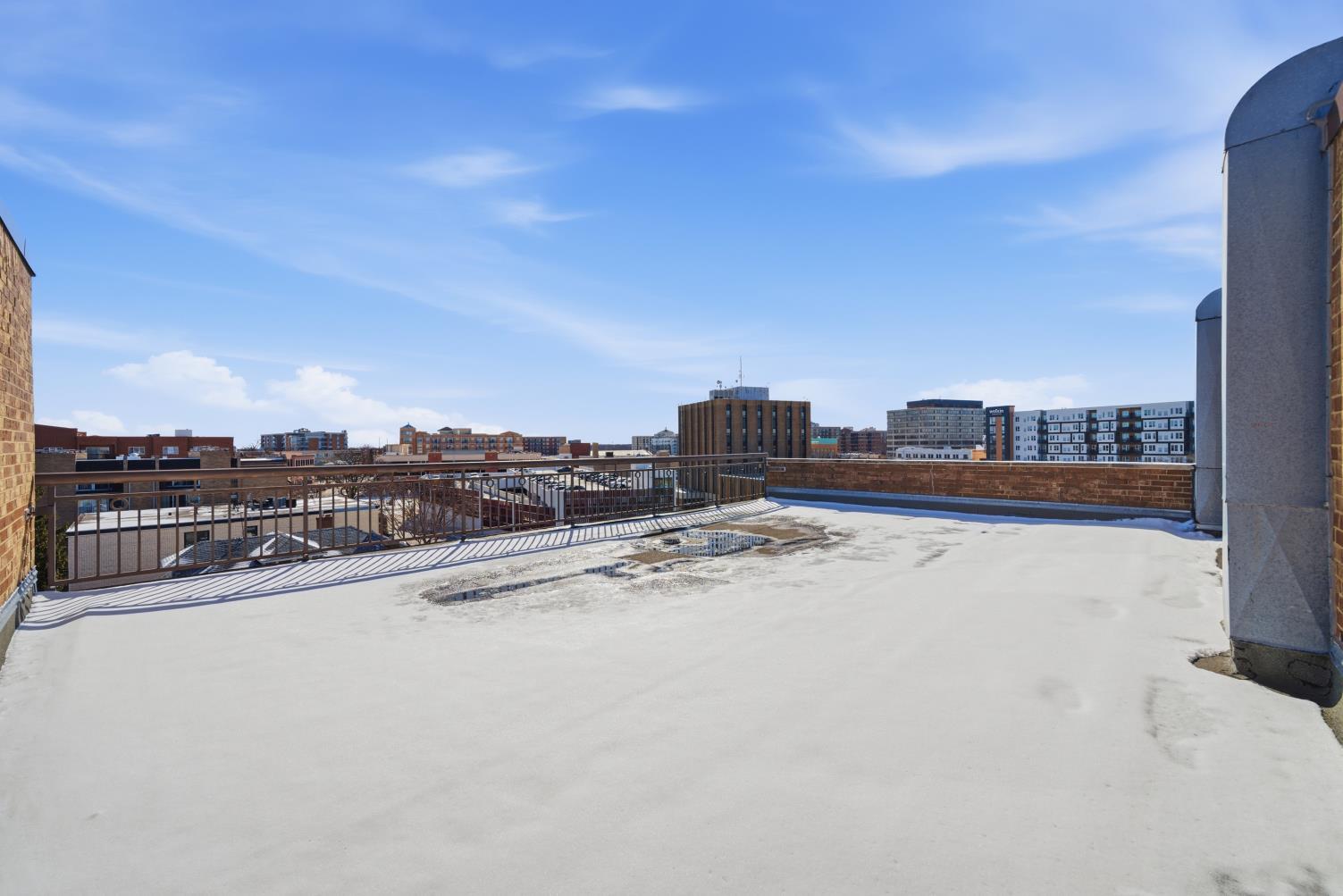 555 GRACELAND Avenue #503, Des Plaines, IL 60016