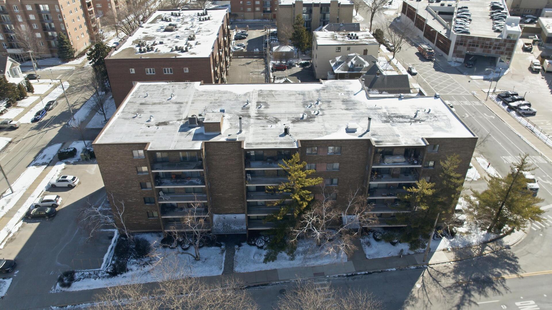 555 GRACELAND Avenue #503, Des Plaines, IL 60016