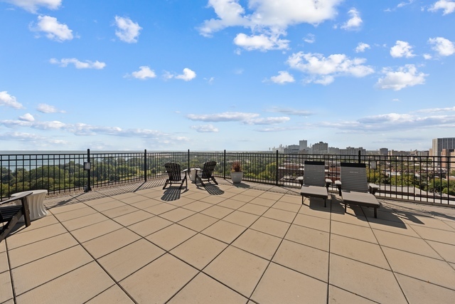 4960 N Marine Drive #1412, Chicago, IL 60640
