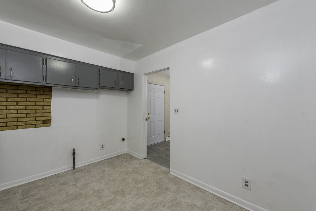 922 Landon Avenue, Winthrop Harbor, IL 60096