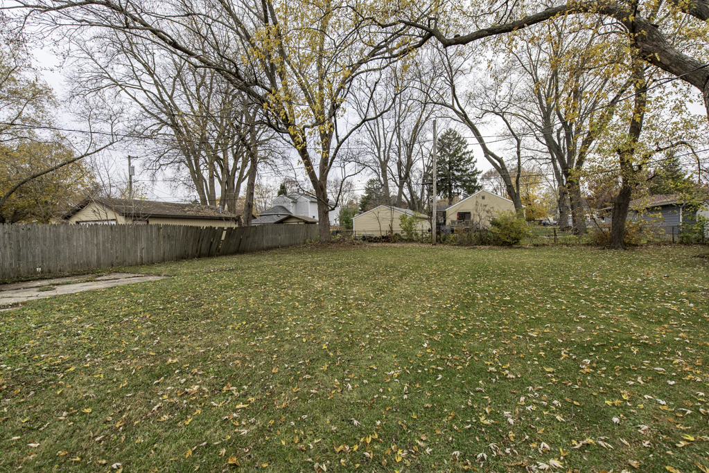 922 Landon Avenue, Winthrop Harbor, IL 60096