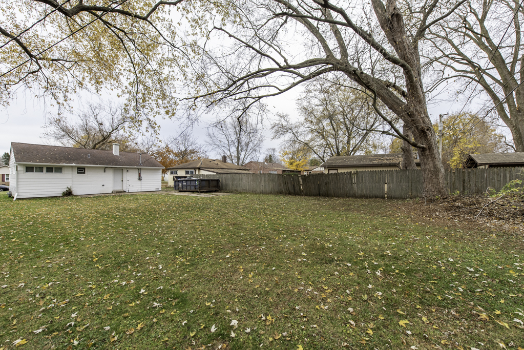 922 Landon Avenue, Winthrop Harbor, IL 60096