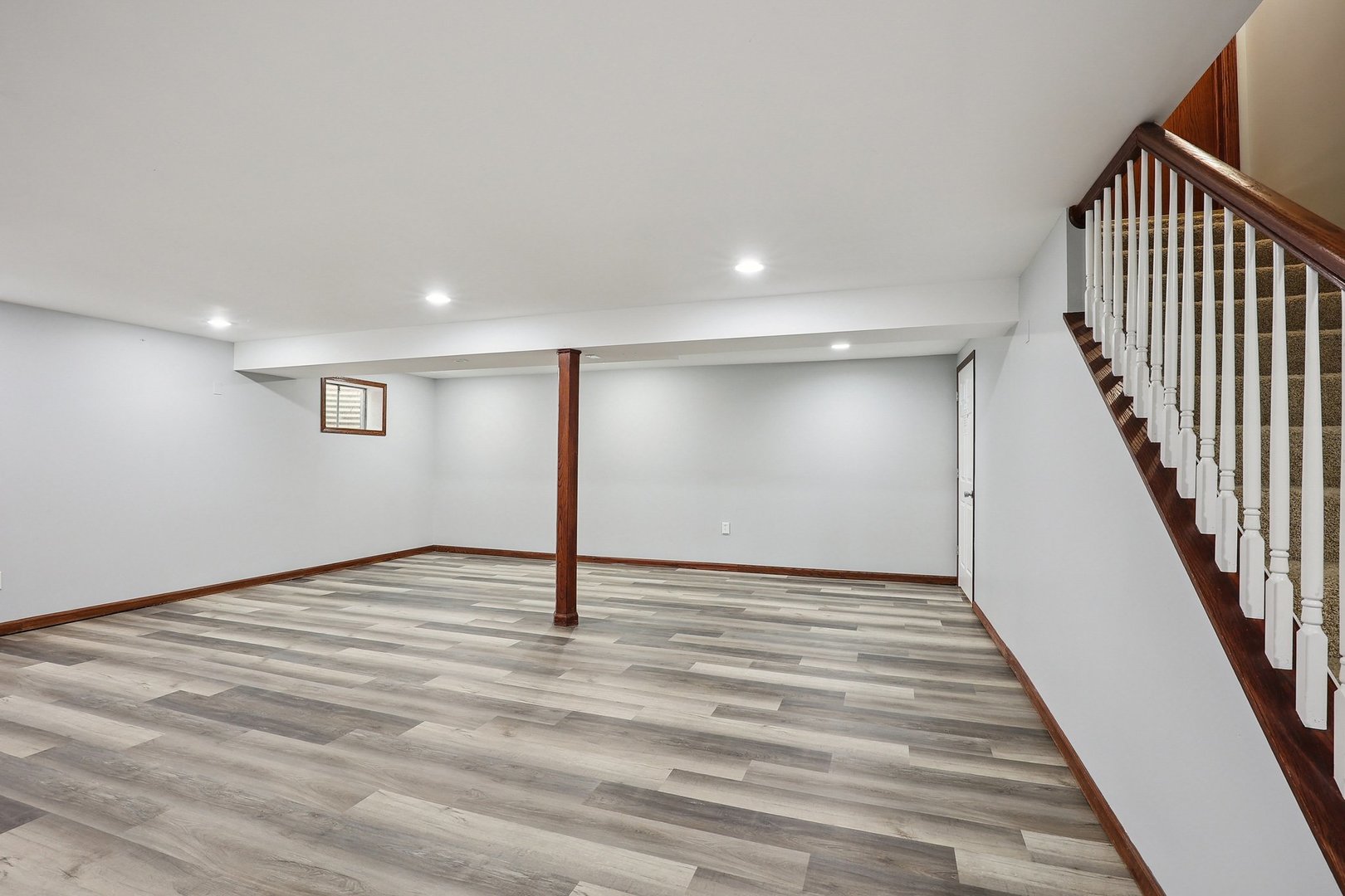 9024 Witham Lane, Woodridge, IL 60517