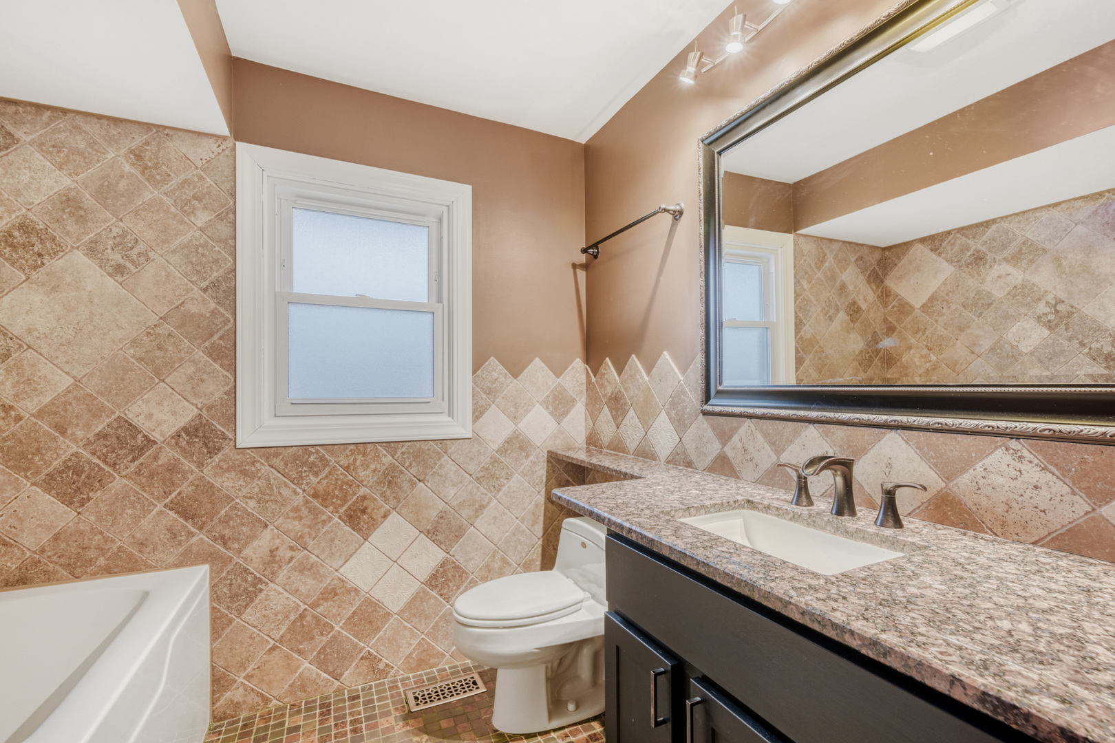 8507 Blue Ridge Avenue, Hickory Hills, IL 60457