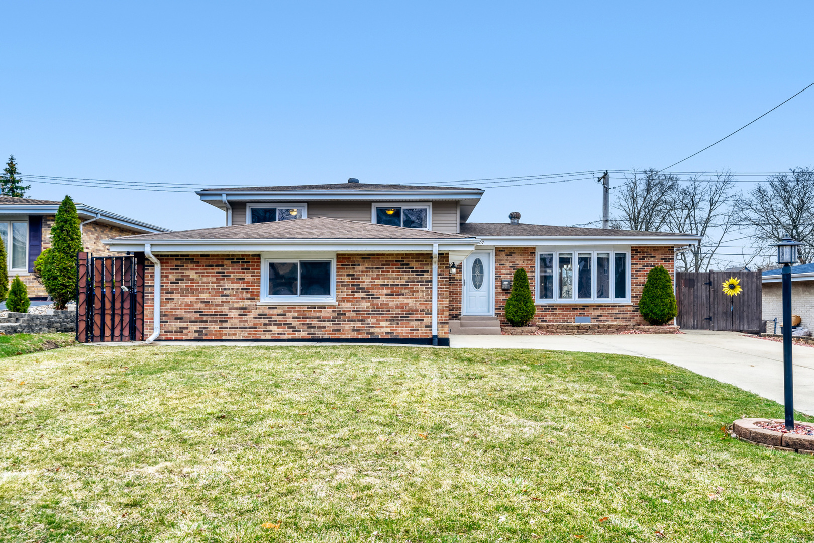 8507 Blue Ridge Avenue, Hickory Hills, IL 60457