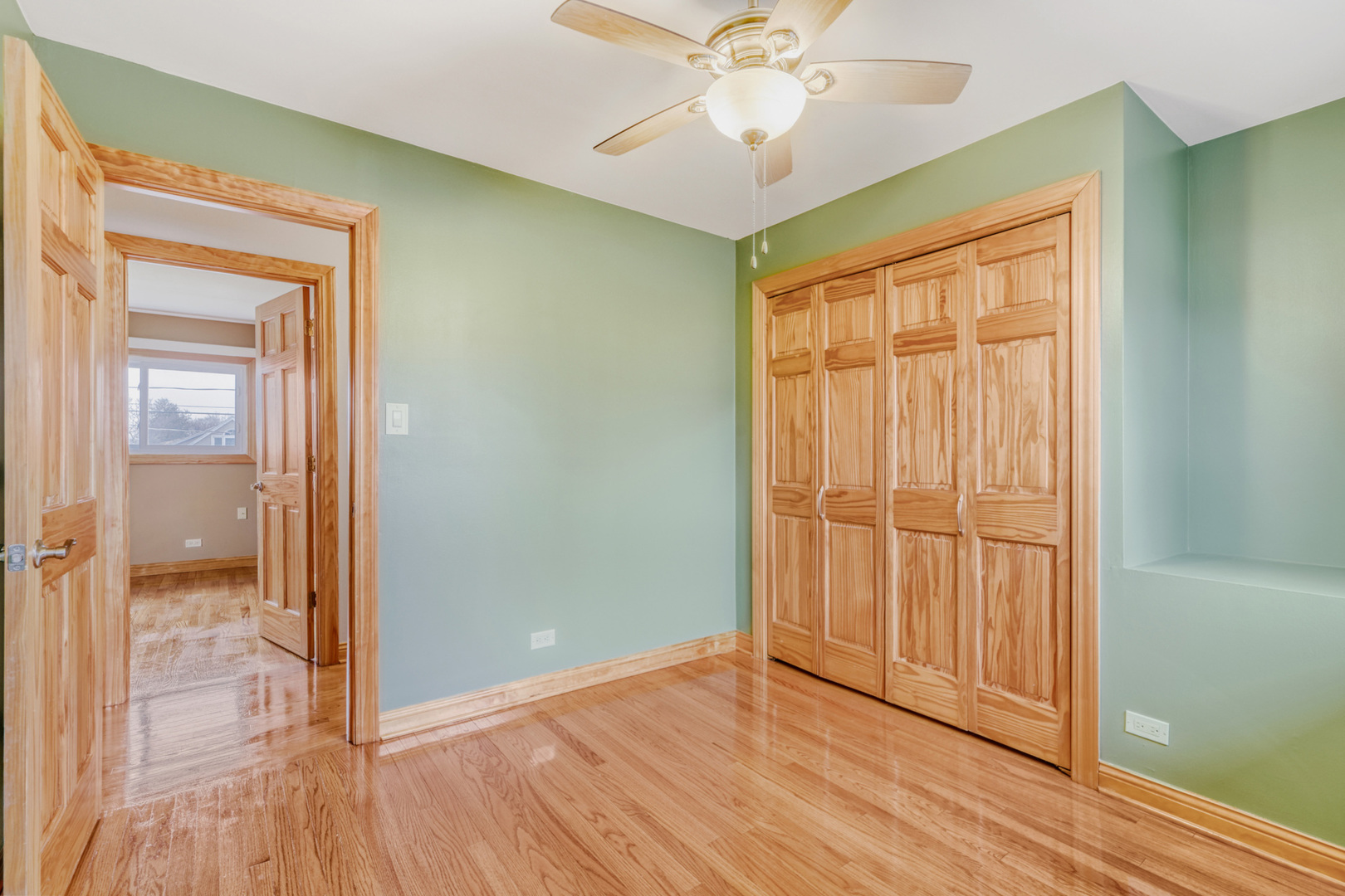 8507 Blue Ridge Avenue, Hickory Hills, IL 60457