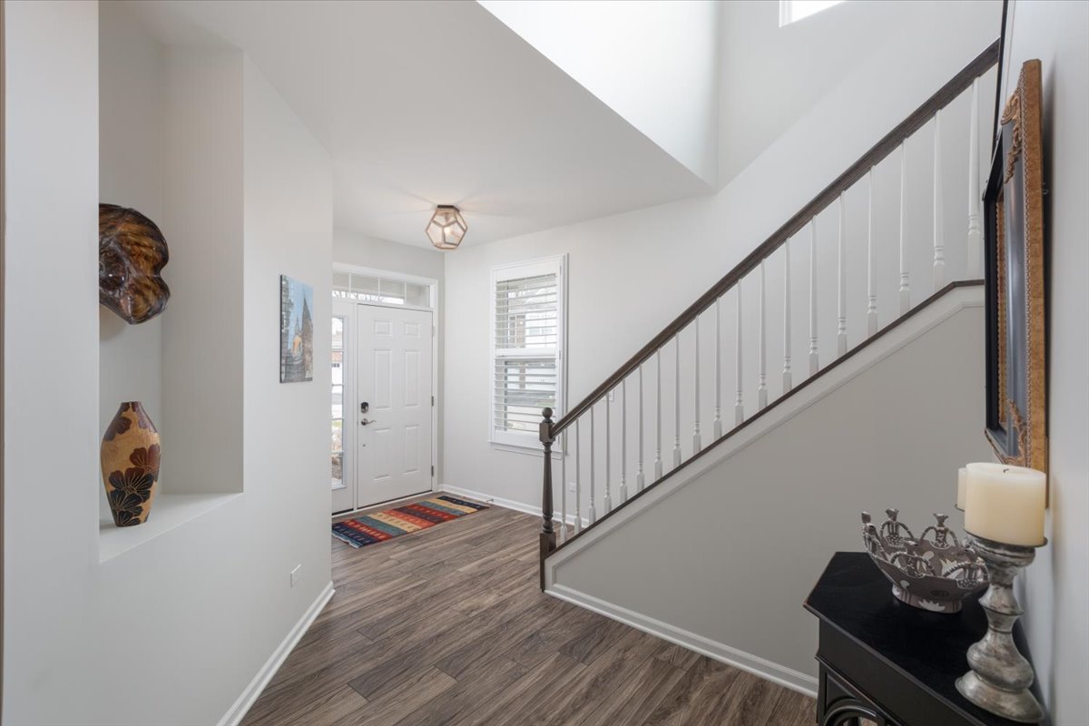 27W119 Redbud Lane, Winfield, IL 60190