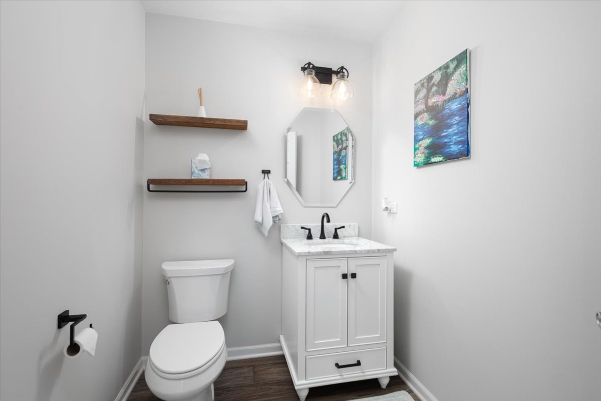 27W119 Redbud Lane, Winfield, IL 60190