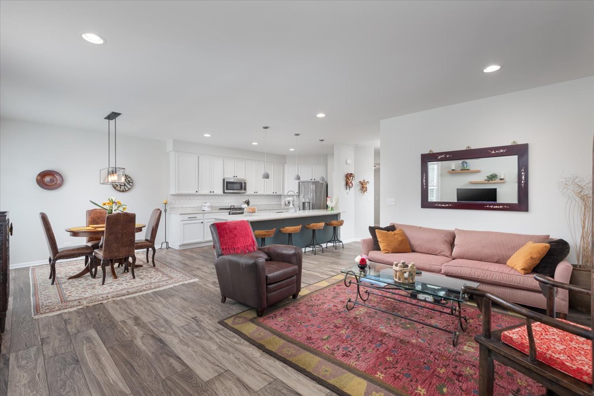 27W119 Redbud Lane, Winfield, IL 60190