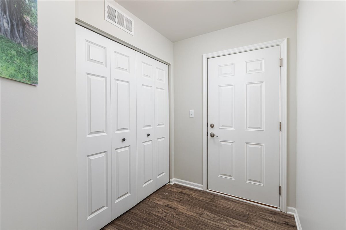 27W119 Redbud Lane, Winfield, IL 60190