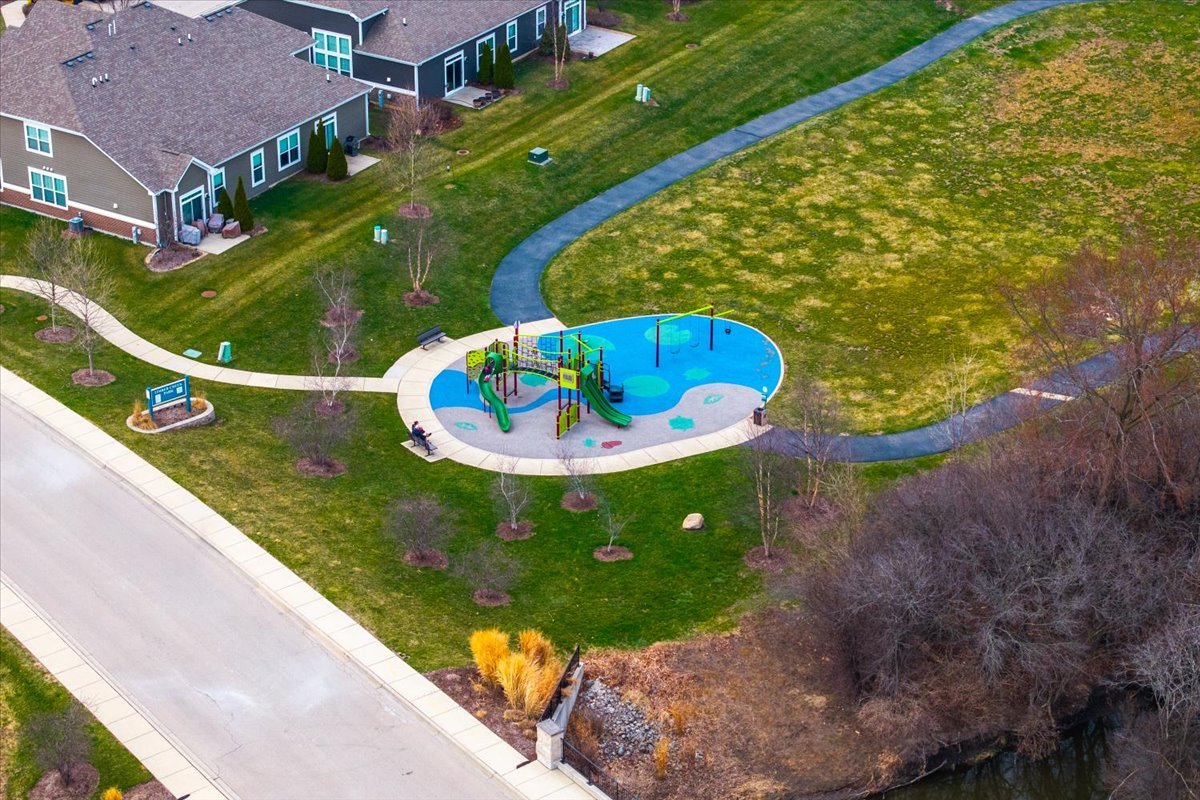 27W119 Redbud Lane, Winfield, IL 60190