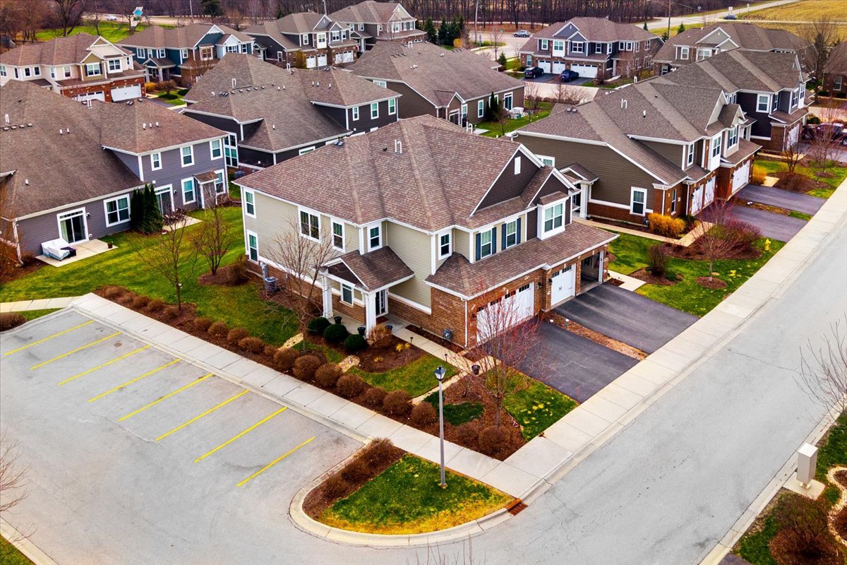 27W119 Redbud Lane, Winfield, IL 60190