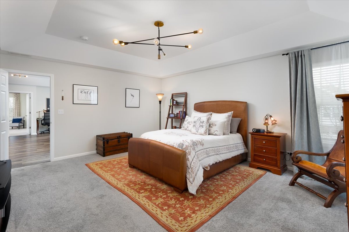 27W119 Redbud Lane, Winfield, IL 60190